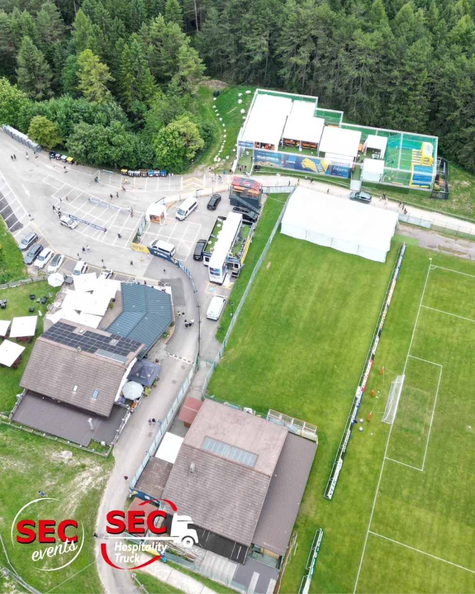 SEC Events per il ritiro 2025 dell'Hellas Verona: un villaggio su misura tra sport, accoglienza e funzionalità
