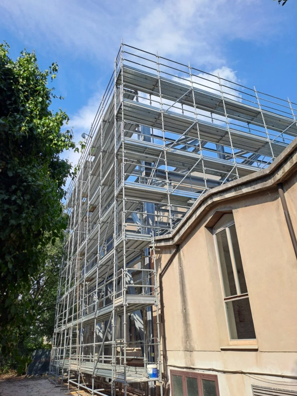 SEC Ponteggi all’Educandato agli Angeli di Verona: sicurezza, tecnica e qualità al servizio di una scuola storica