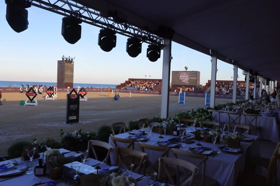 Riding by the Sea 2026: l'allestimento firmato SEC Events