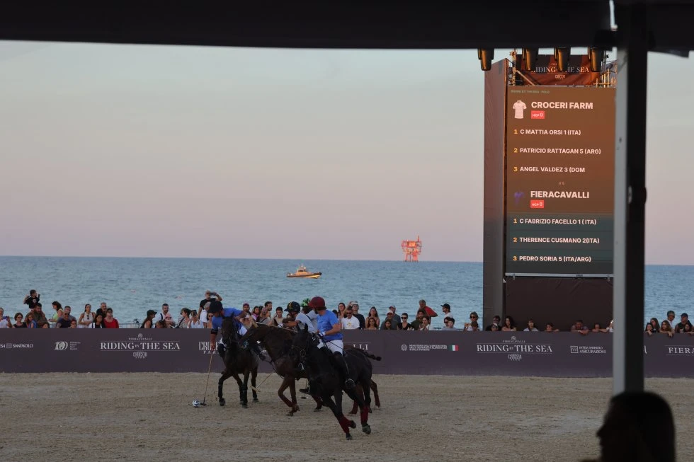 Riding by the Sea 2026: l'allestimento firmato SEC Events