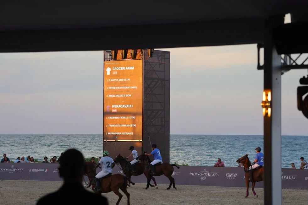 Riding by the Sea 2026: l'allestimento firmato SEC Events