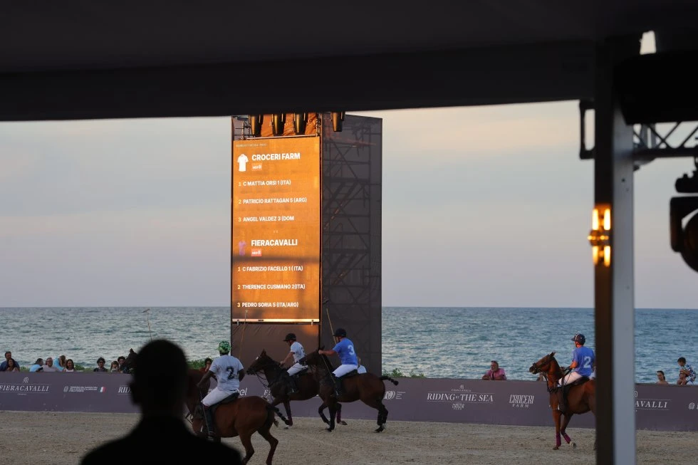 Riding by the Sea 2026: l'allestimento firmato SEC Events