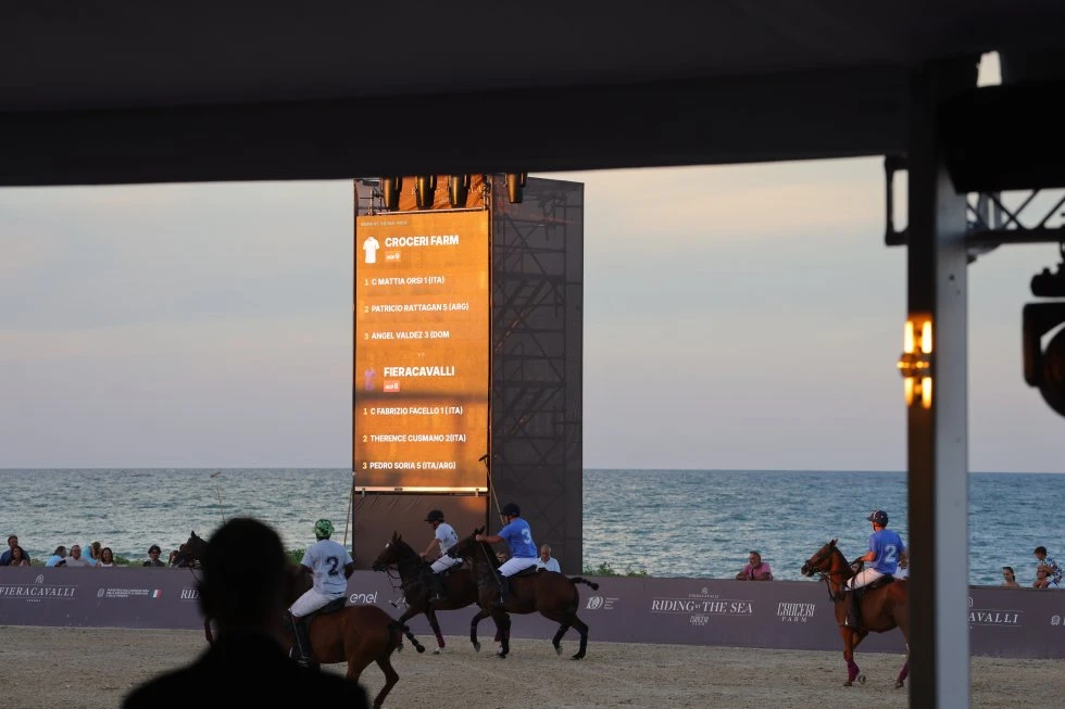 Riding by the Sea 2026: l'allestimento firmato SEC Events