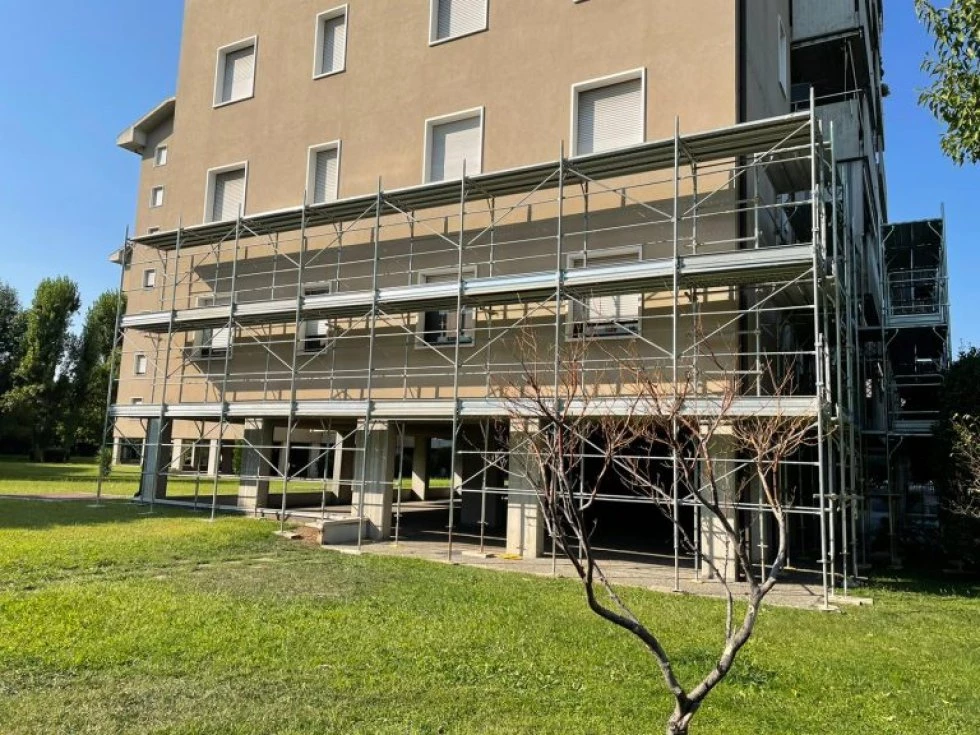 SEC Ponteggi al lavoro in via Cesena con una startup